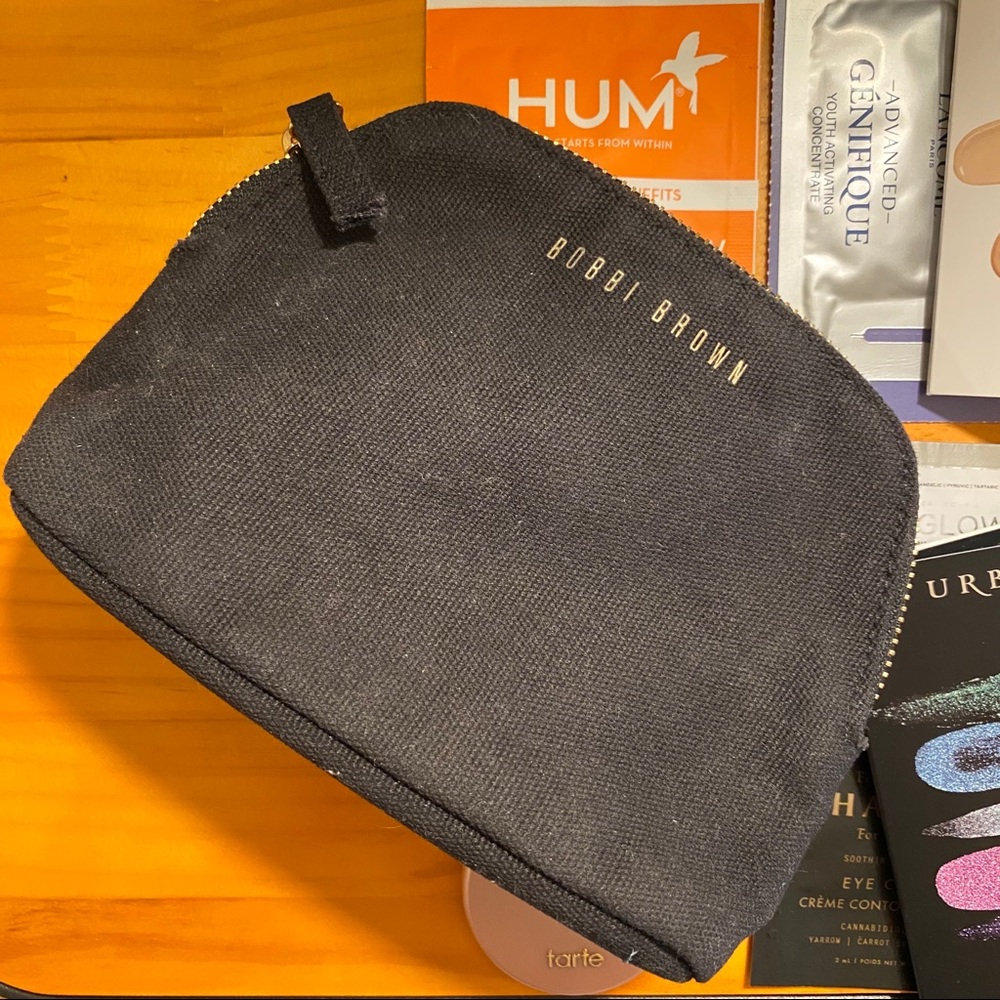 Makeup Sample Set - Picture 5 of 5